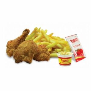 Mini Chips with Coleslaw